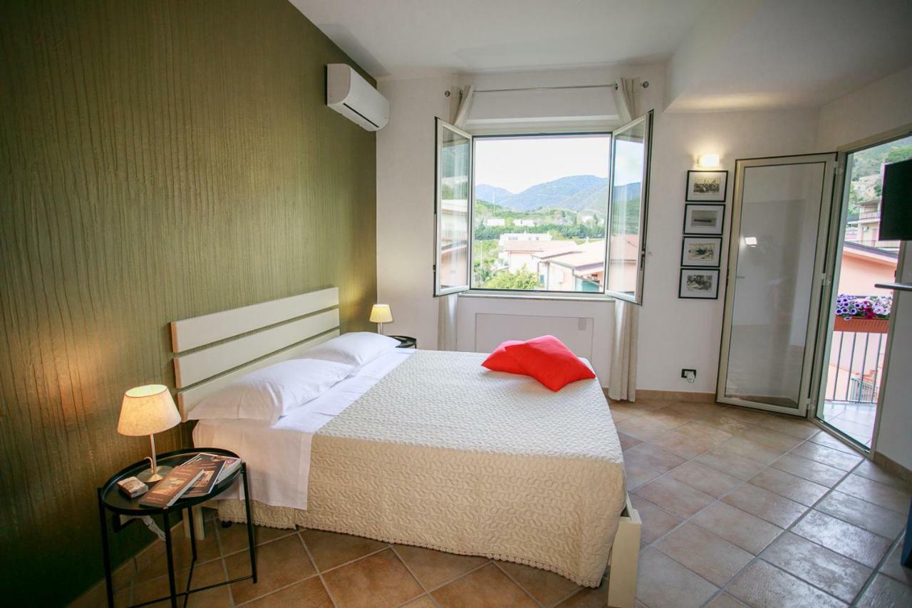 B&B Scirocco House Oliveri Εξωτερικό φωτογραφία