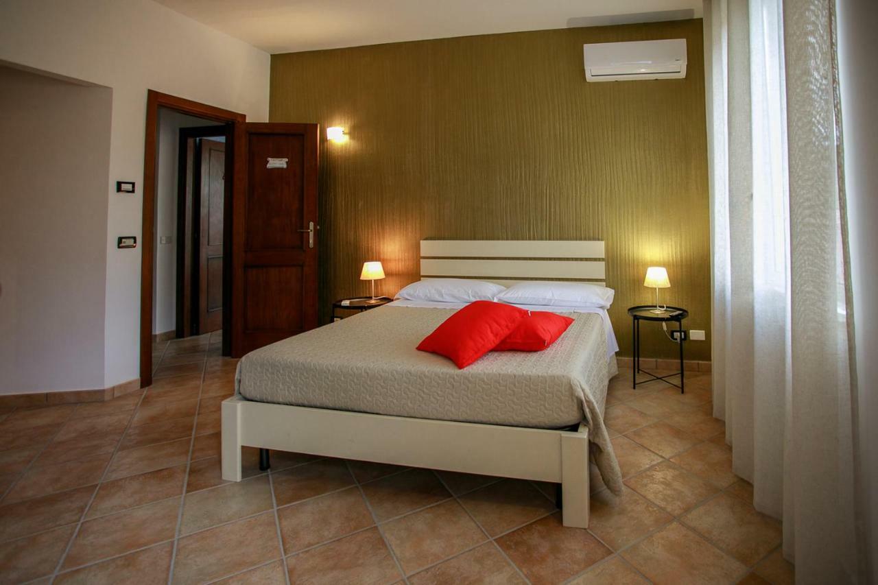 B&B Scirocco House Oliveri Εξωτερικό φωτογραφία
