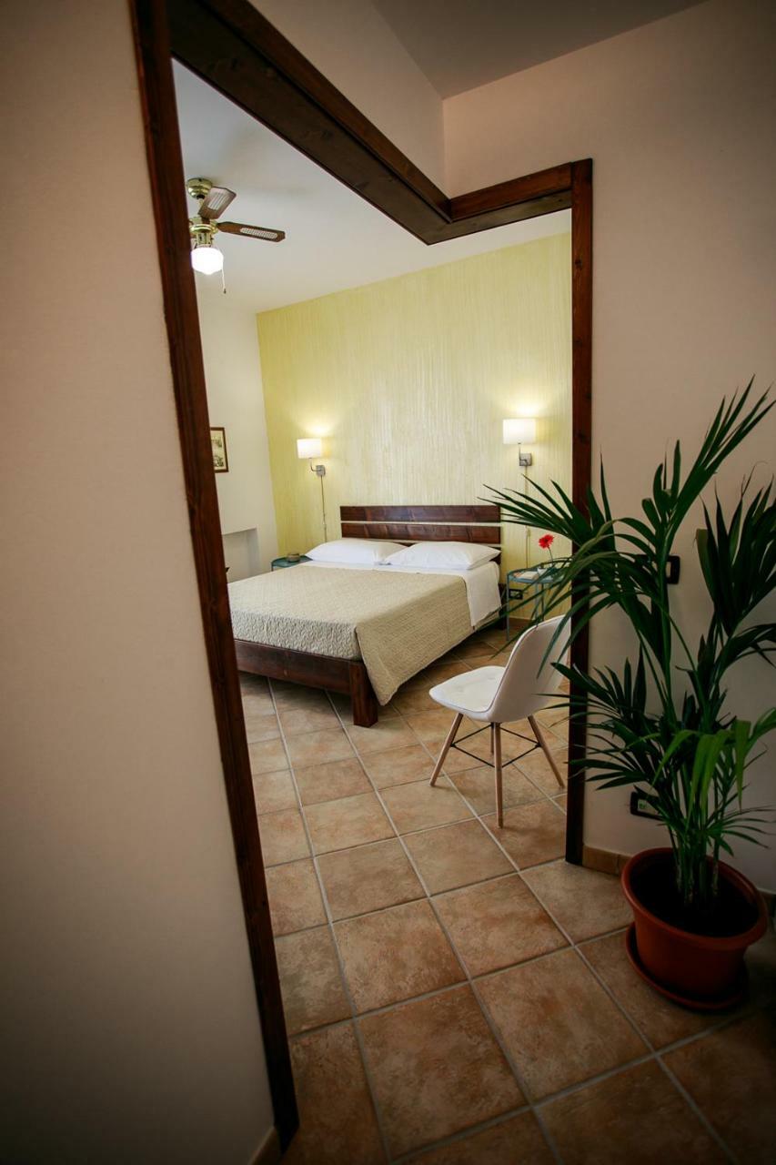B&B Scirocco House Oliveri Εξωτερικό φωτογραφία