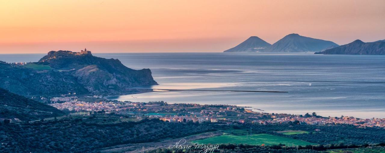 B&B Scirocco House Oliveri Εξωτερικό φωτογραφία
